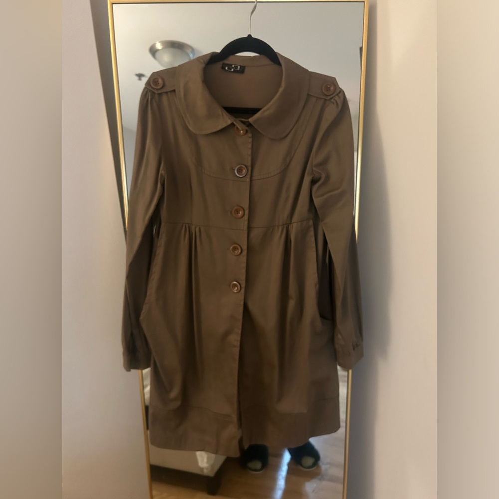 Brown Coat. Made in France. Fits like XS. 97% cotton 3% Elasthanne